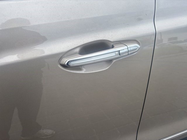 Certified 2022 Cadillac XT5 Premium Luxury image 12