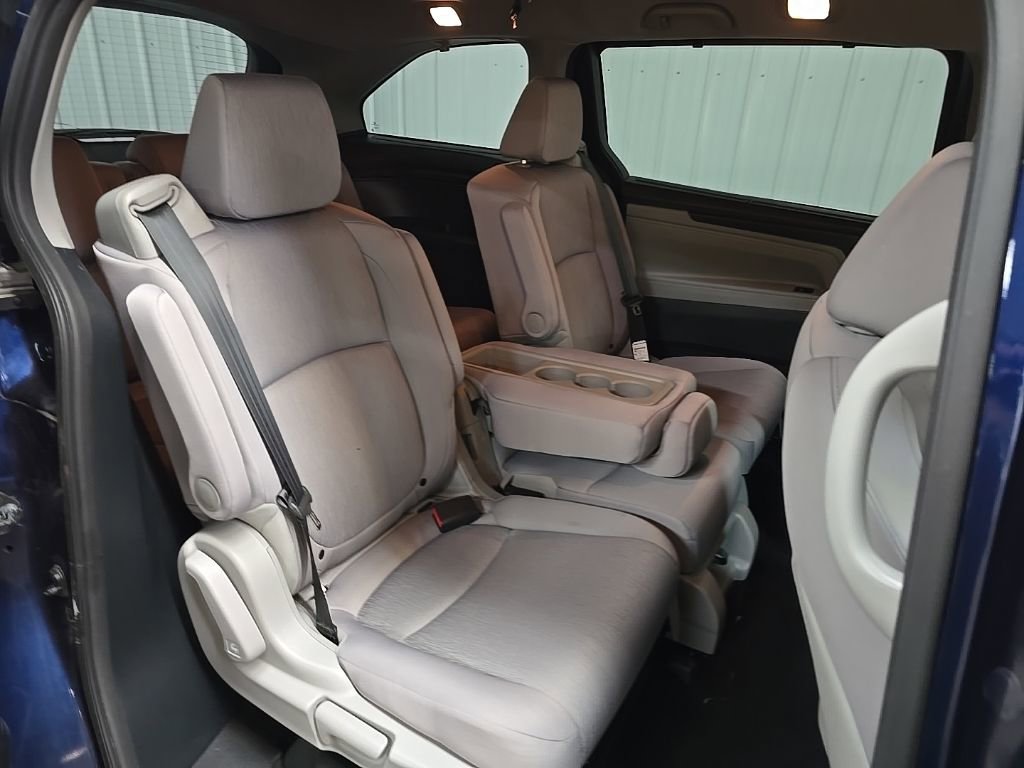 Used 2023 Honda Odyssey EX image 16
