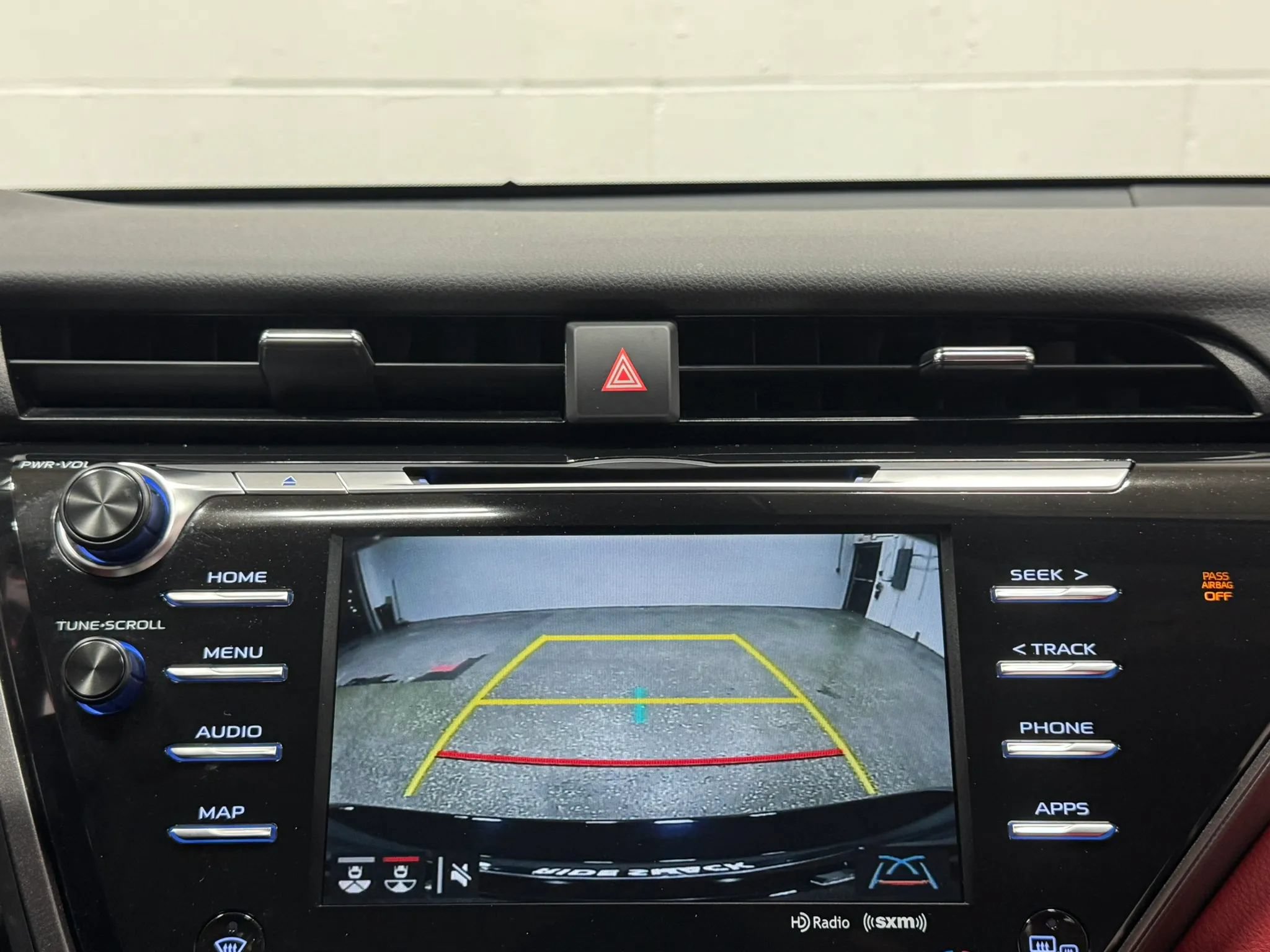 Used 2020 Toyota Camry XSE AWD/4WD image 27