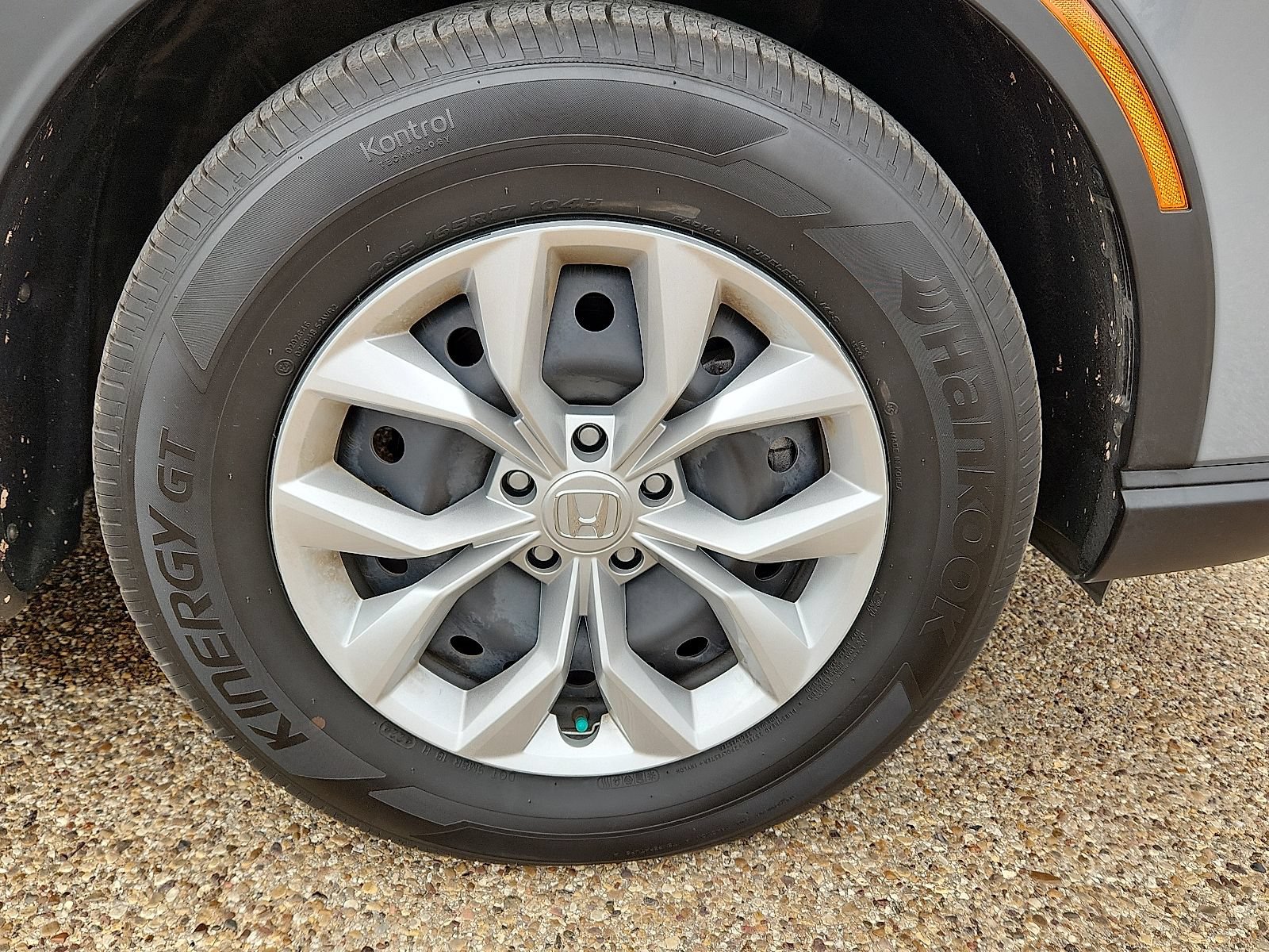 Used 2025 Honda CR-V LX image 8