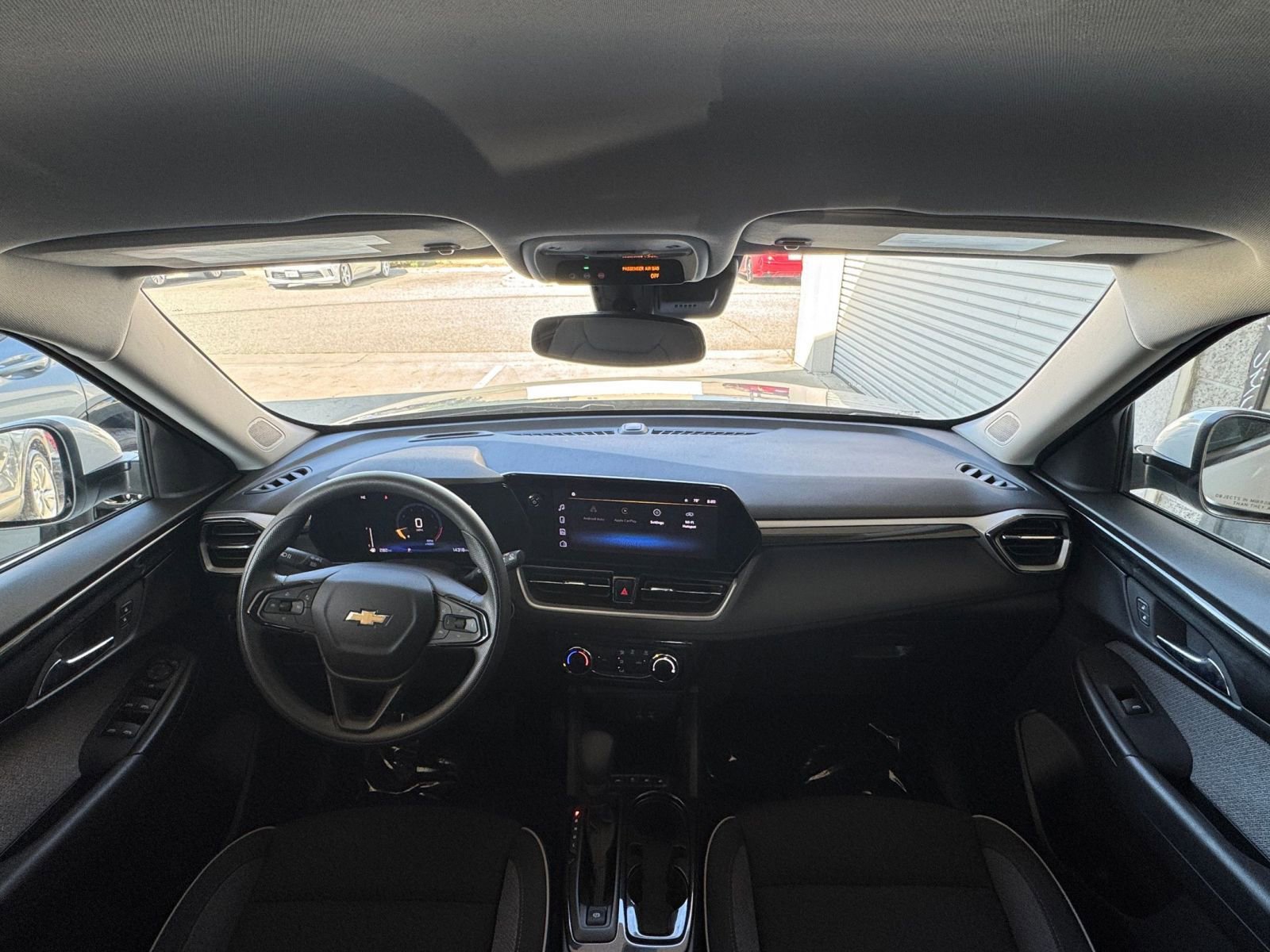 Used 2025 Chevrolet TrailBlazer LT image 32