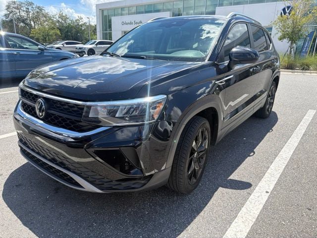 Certified 2023 Volkswagen Taos SE w/ Panoramic Sunroof Package FWD image 25