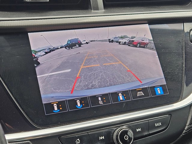 Used 2020 Buick Encore GX Essence w/ Advanced Technology Package FWD image 9