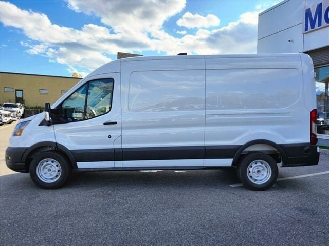 New 2026 Ford Transit 250 148 Medium Roof RWD image 2