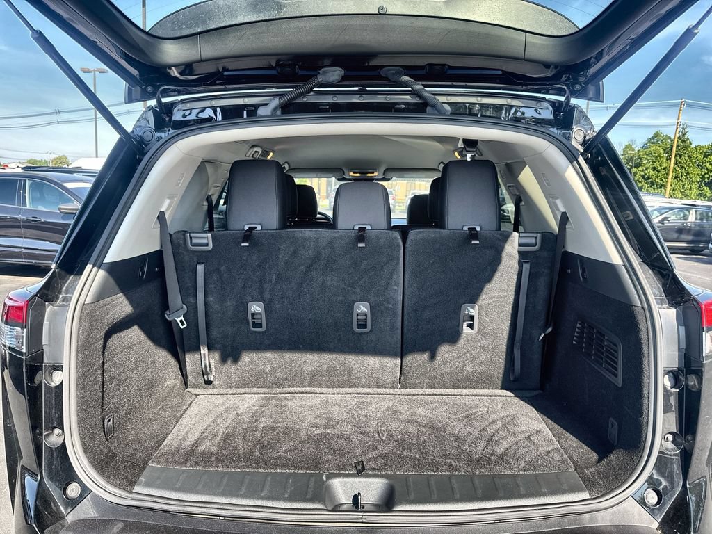 Used 2023 Nissan Pathfinder S AWD/4WD image 19