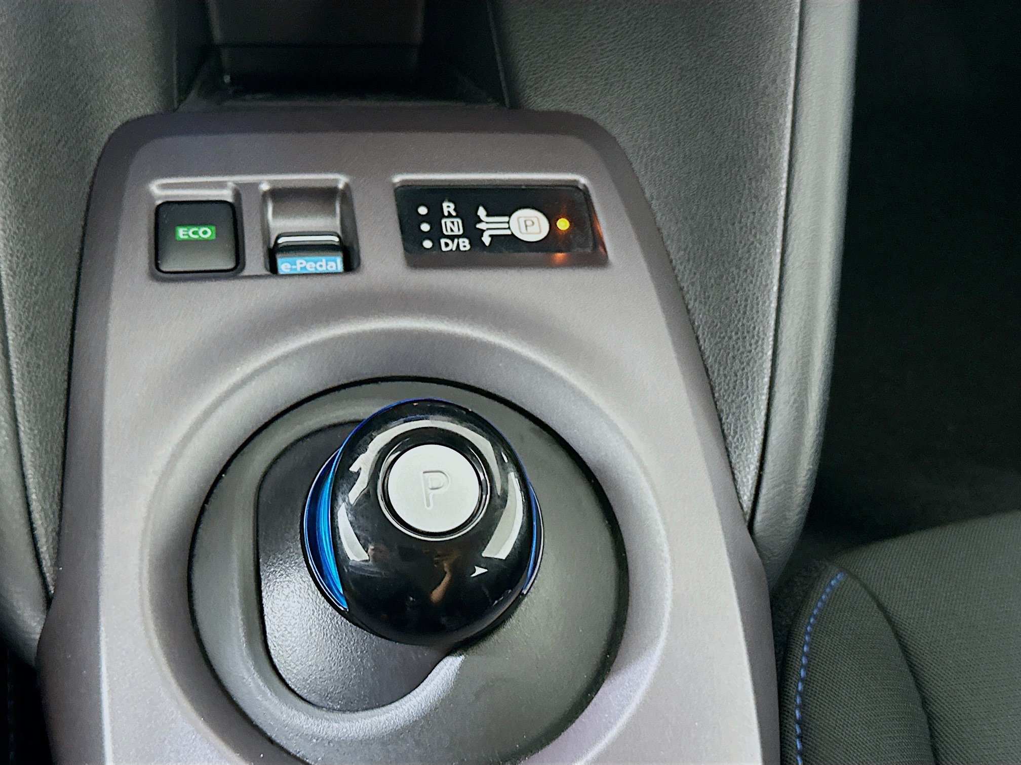 Used 2025 Nissan Leaf S FWD image 23