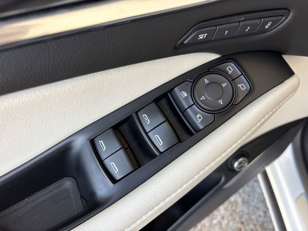 Certified 2024 Buick Enclave Avenir w/ Avenir Technology Package image 24