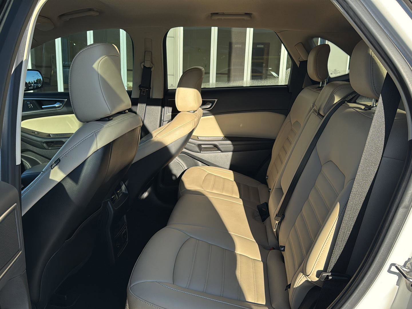 Used 2022 Ford Edge SEL w/ Convenience Package image 10