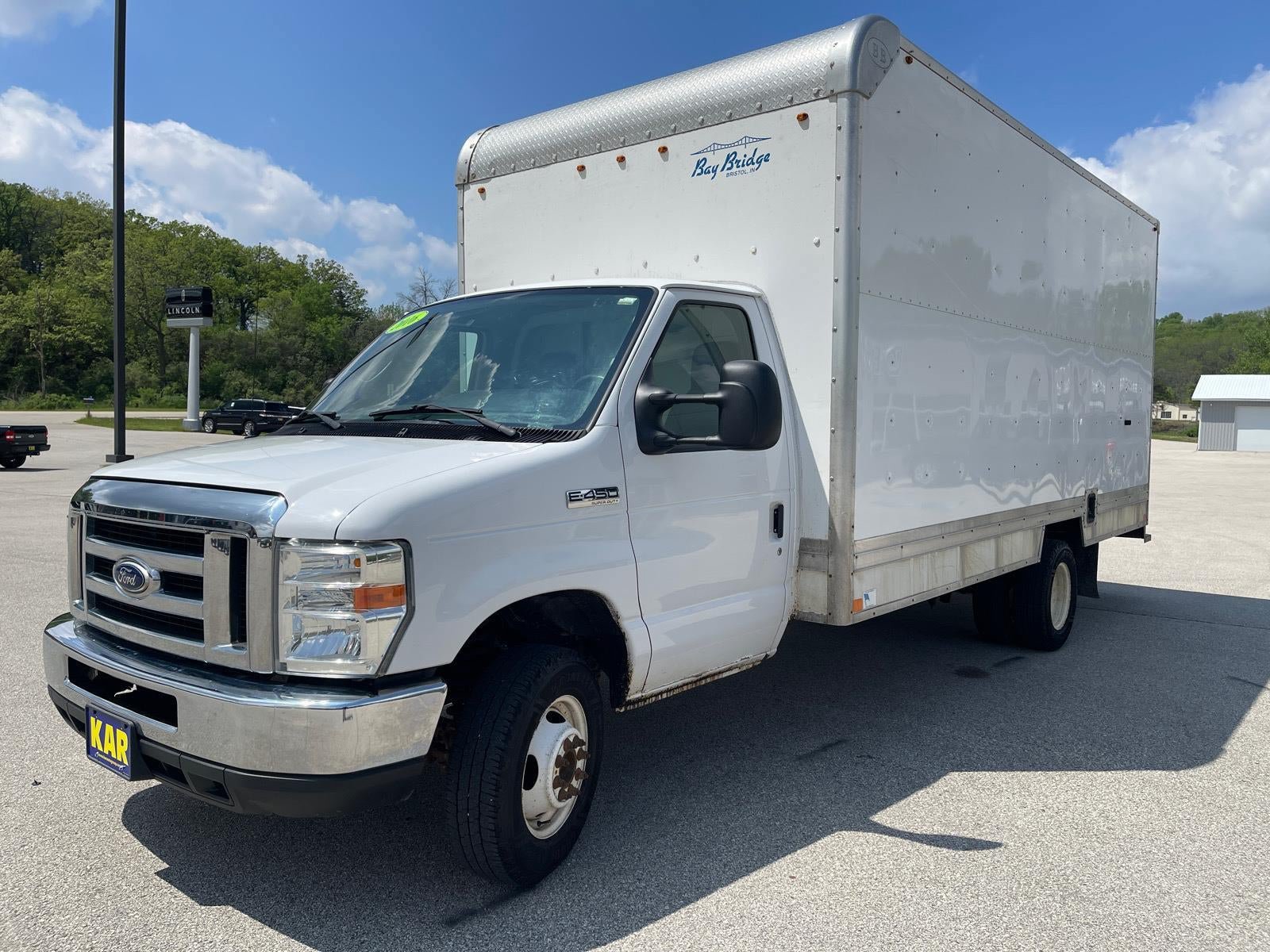Used 2016 Ford E-450 and Econoline 450 Super Duty RWD image 3