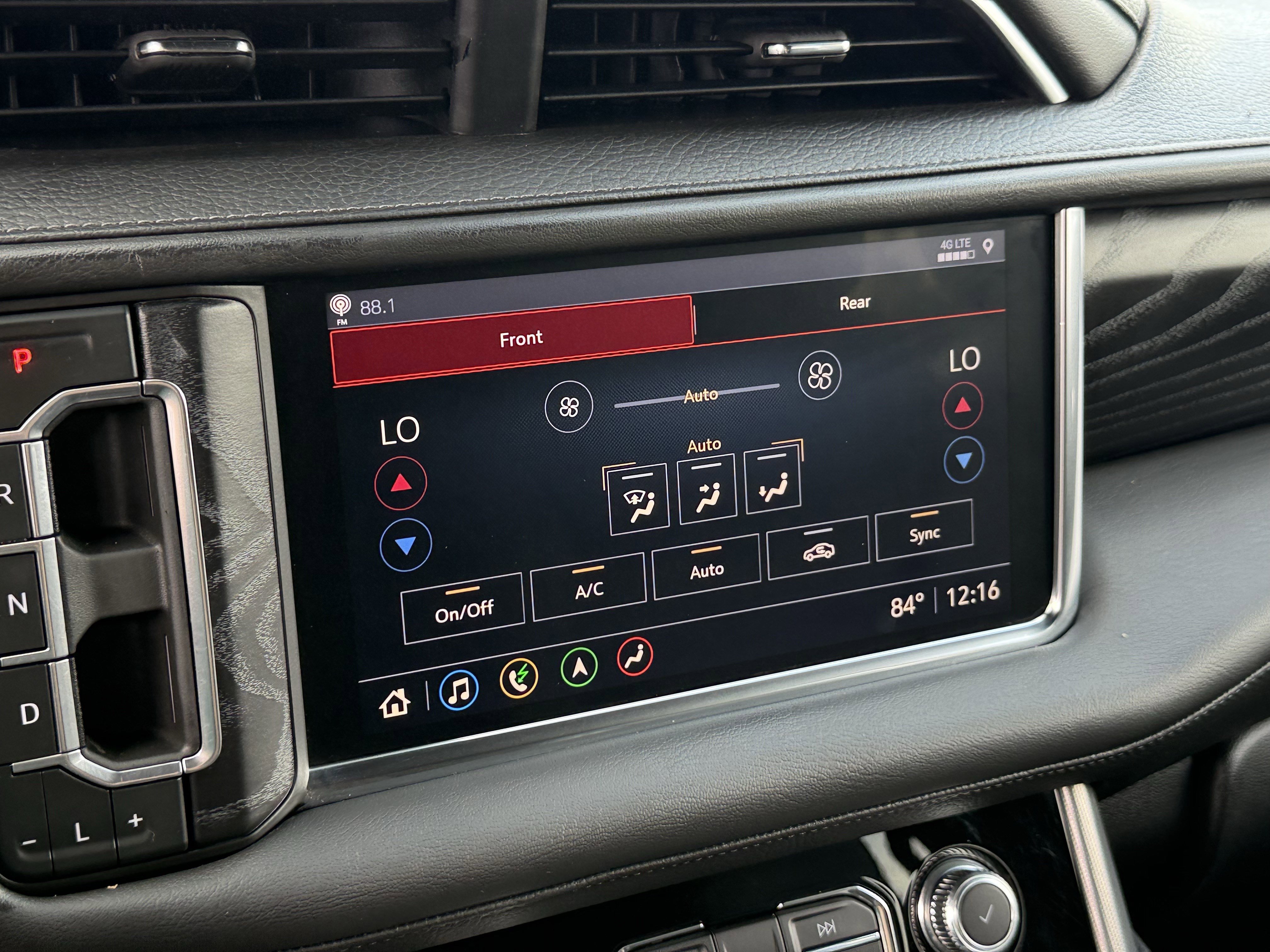 Used 2021 GMC Yukon Denali w/ Denali Premium Package RWD image 19