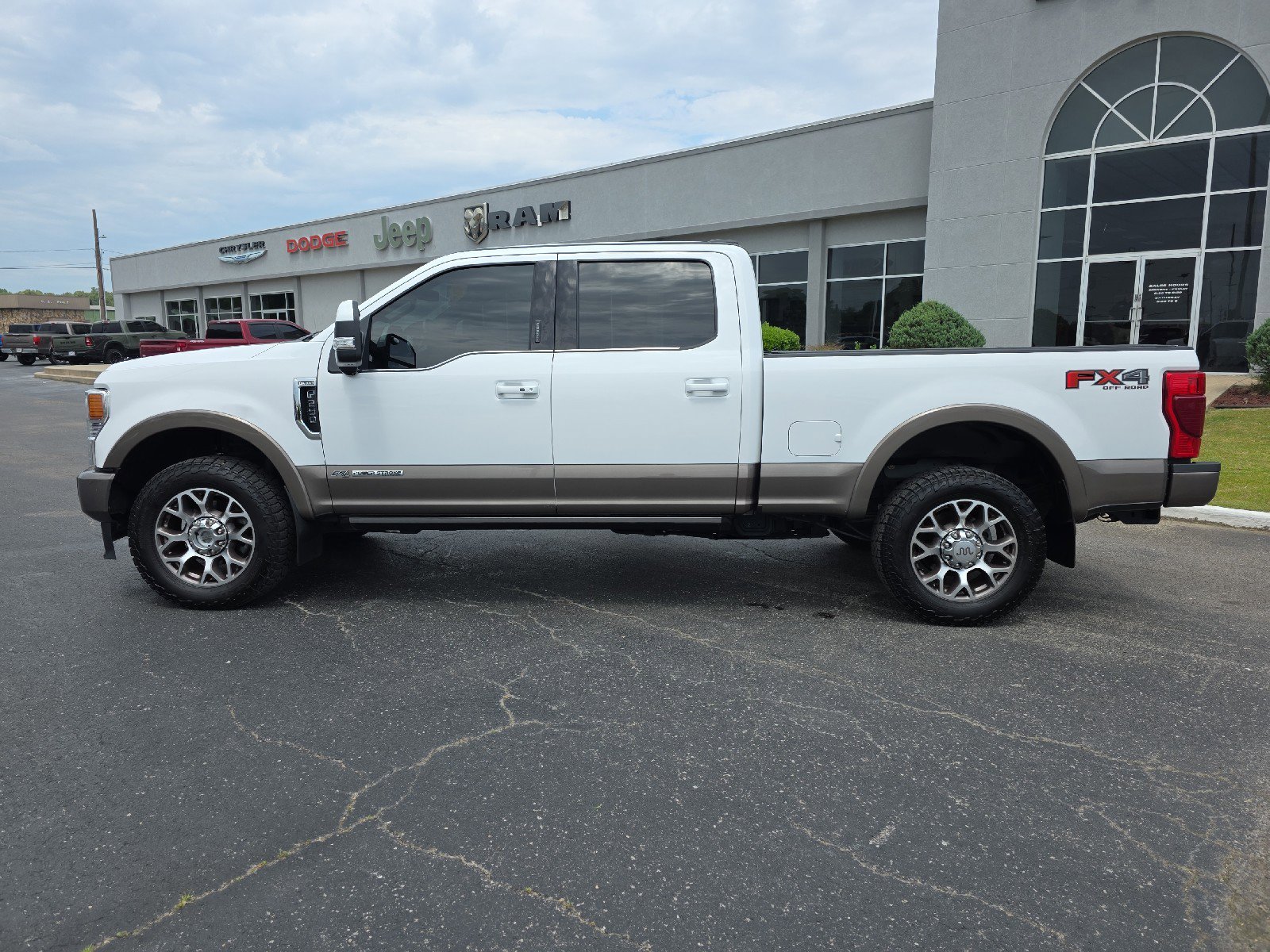 Used 2020 Ford F250 King Ranch w/ FX4 Off-Road Package AWD/4WD image 8