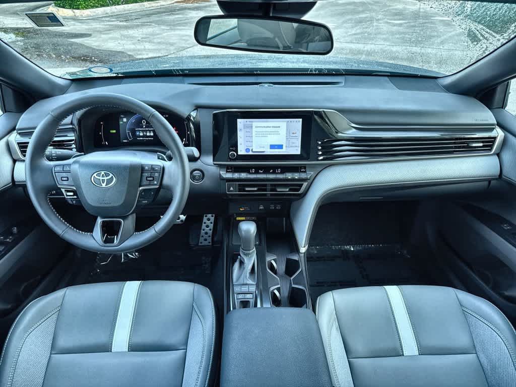 Used 2025 Toyota Camry SE FWD image 24