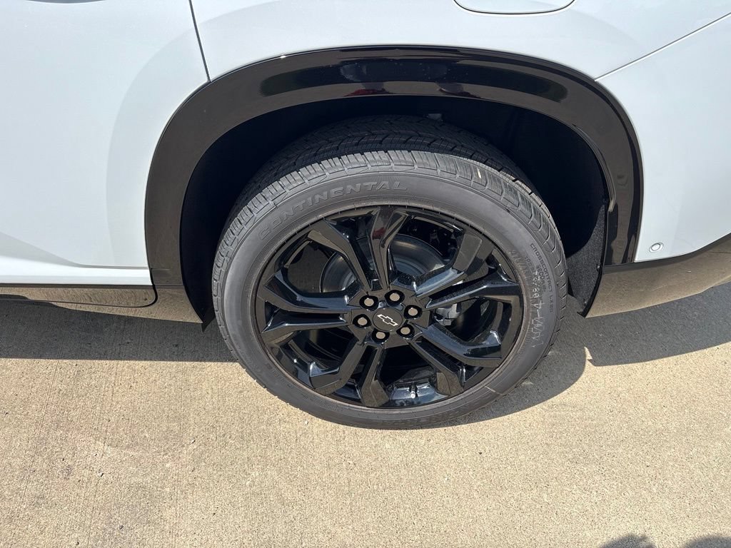 New 2027 Chevrolet Traverse RS w/ LPO, Floor Liner Package AWD/4WD image 68