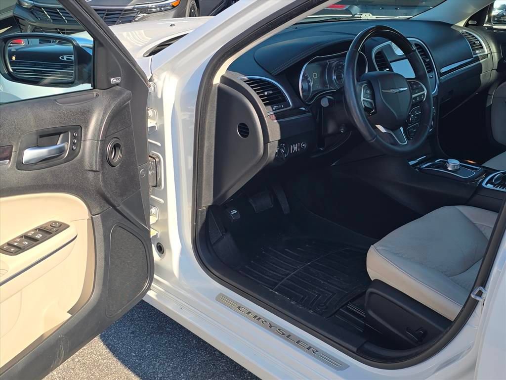 Used 2016 Chrysler 300 C w/ Safetytec Plus Group RWD image 9