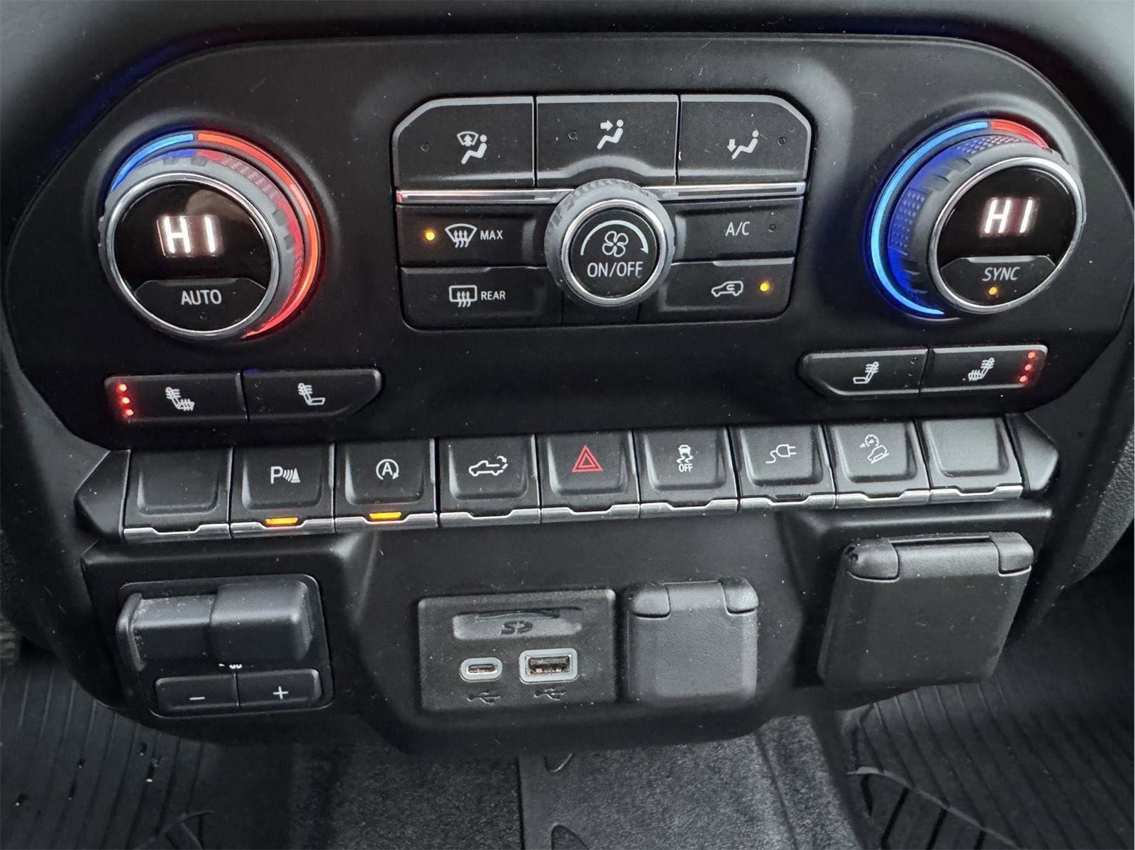 Used 2020 Chevrolet Silverado 1500 LT w/ All-Star Edition image 25