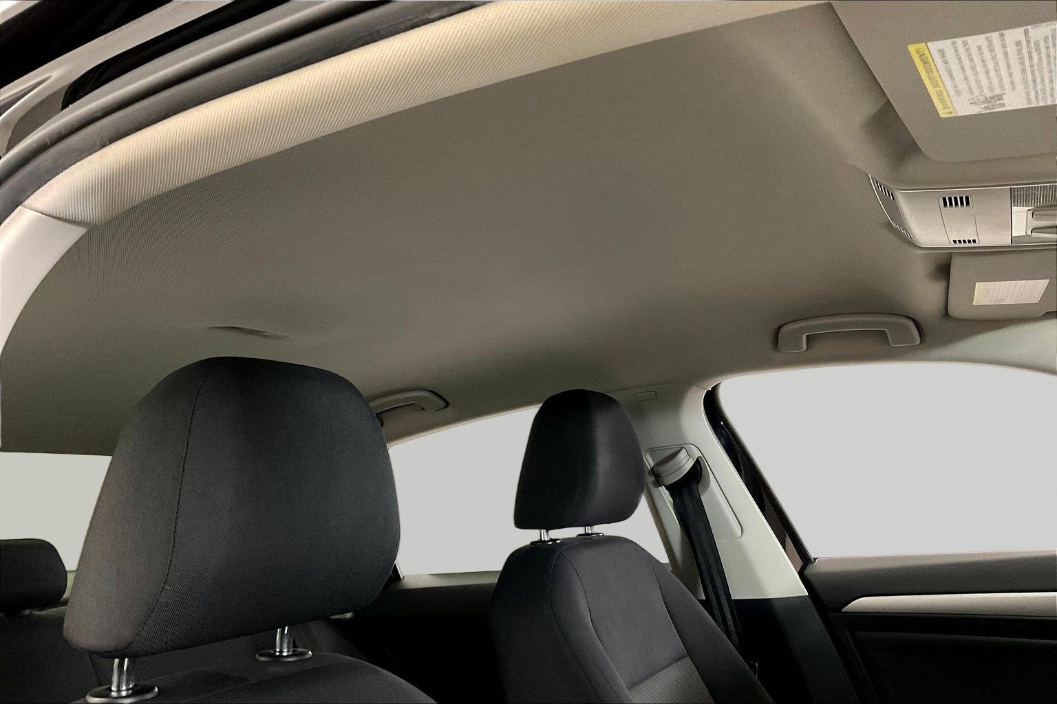 Used 2019 Volkswagen Jetta S w/ Driver Assistance Package FWD image 27