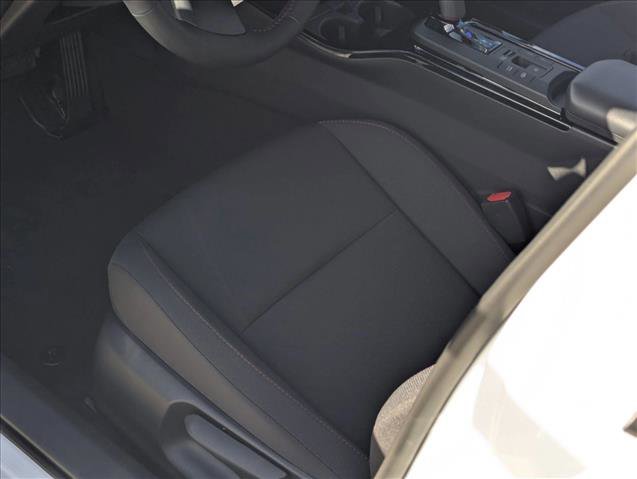 New 2026 Toyota Prius Plug-In Hybrid image 4