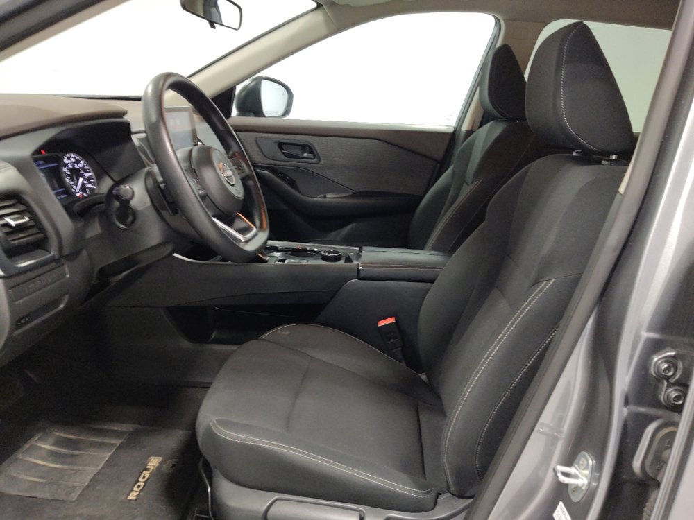 Used 2023 Nissan Rogue S image 17