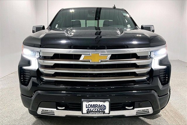 Used 2022 Chevrolet Silverado 1500 High Country w/ Max Trailering Package image 2