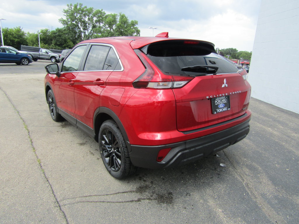 Used 2026 Mitsubishi Eclipse Cross LE AWD/4WD image 5