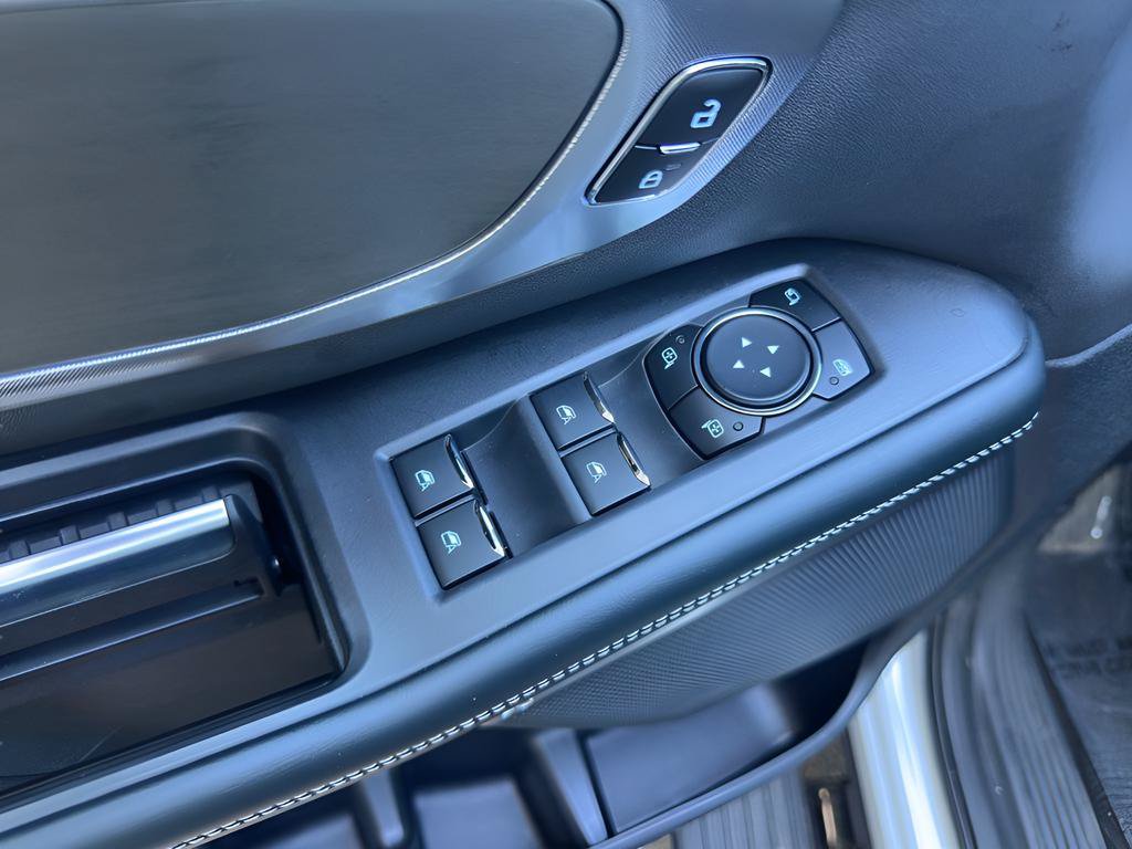 Used 2025 Ford Expedition Platinum AWD/4WD image 10