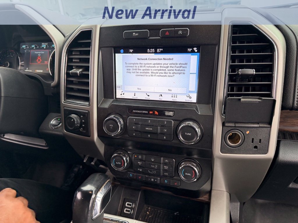 Used 2019 Ford F150 Lariat AWD/4WD image 4