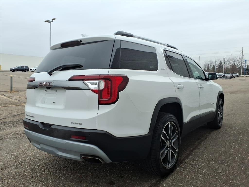 Used 2020 GMC Acadia SLT w/ Driver Alert Package II image 6