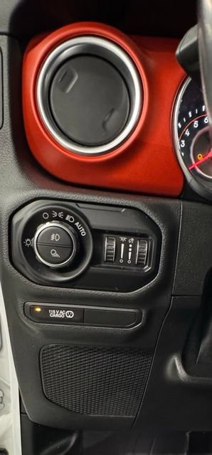 Used 2020 Jeep Gladiator Rubicon AWD/4WD image 26