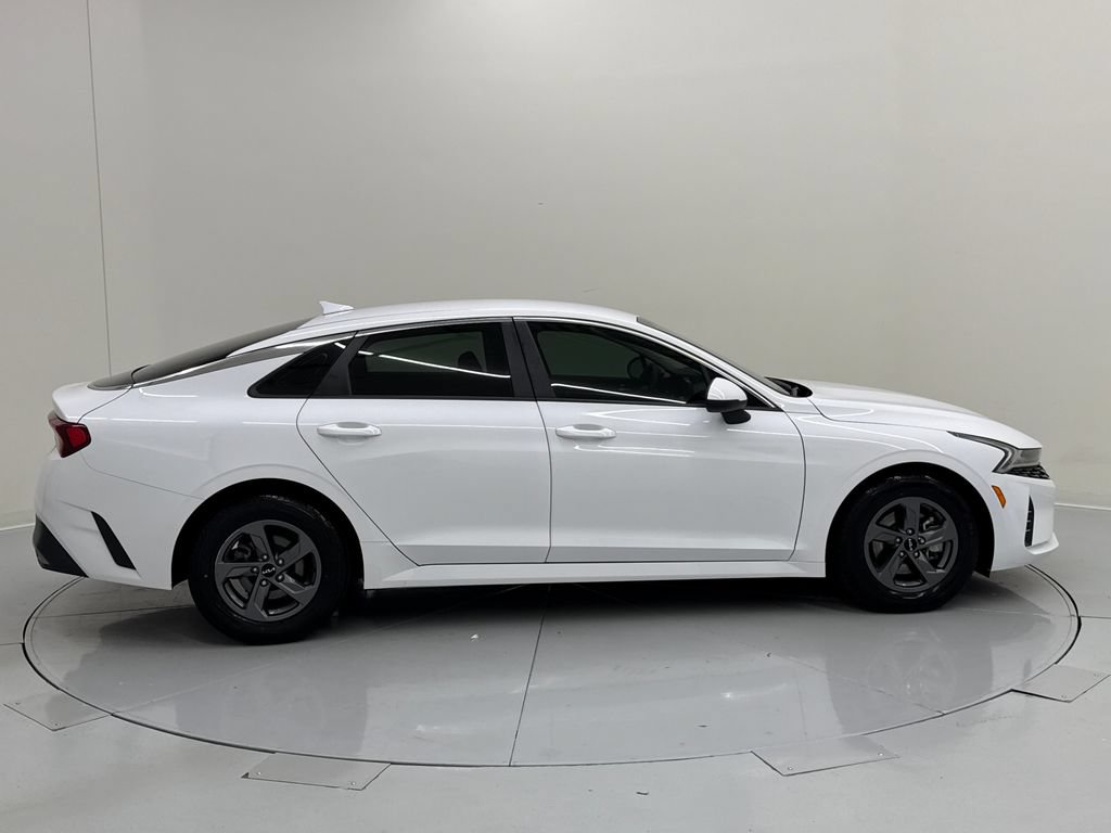 Used 2022 Kia K5 LX FWD image 6