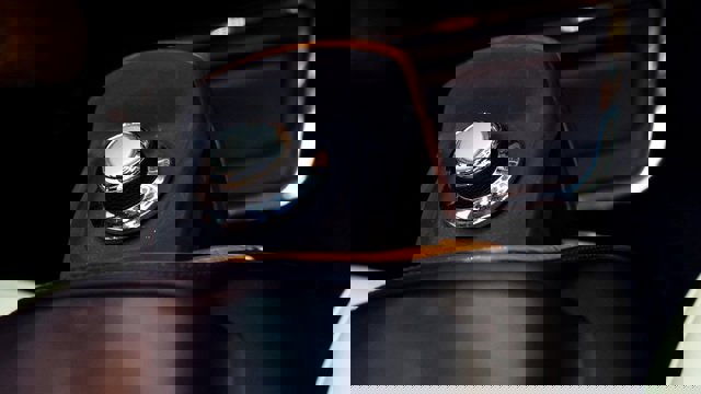 Used 2011 Rolls-Royce Phantom Drophead Coupe image 33