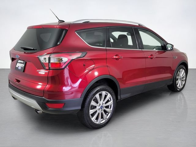 Used 2017 Ford Escape Titanium FWD image 3