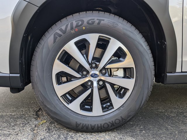 Certified 2025 Subaru Outback Premium image 10