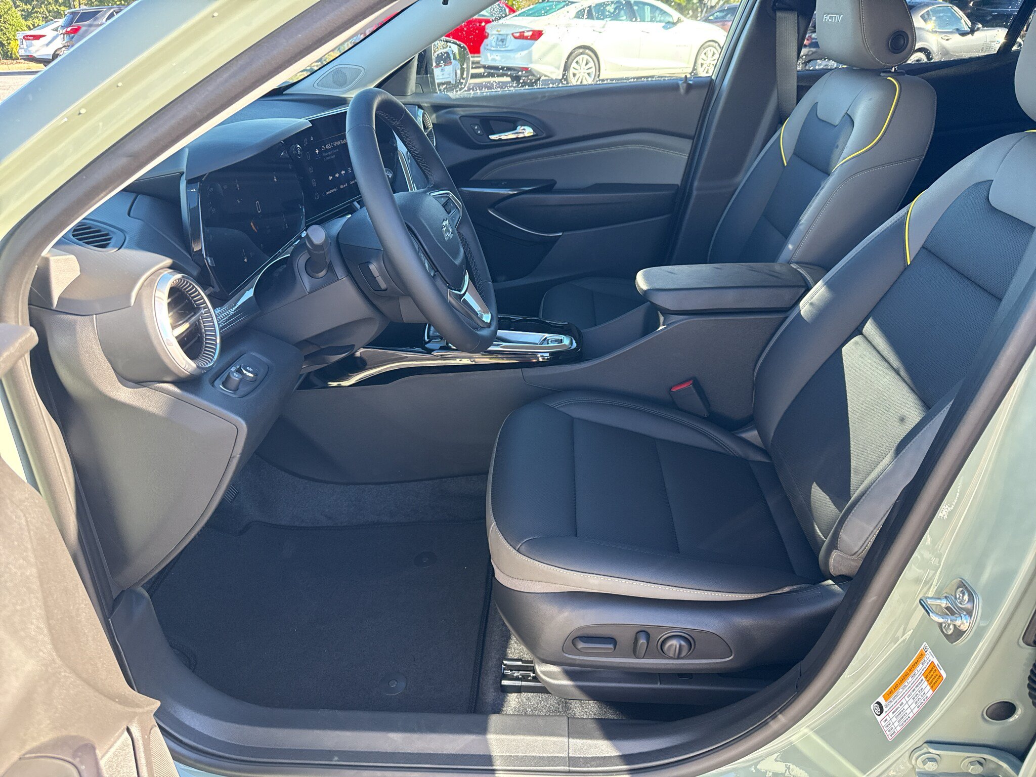 New 2026 Chevrolet Trax ACTIV FWD image 8