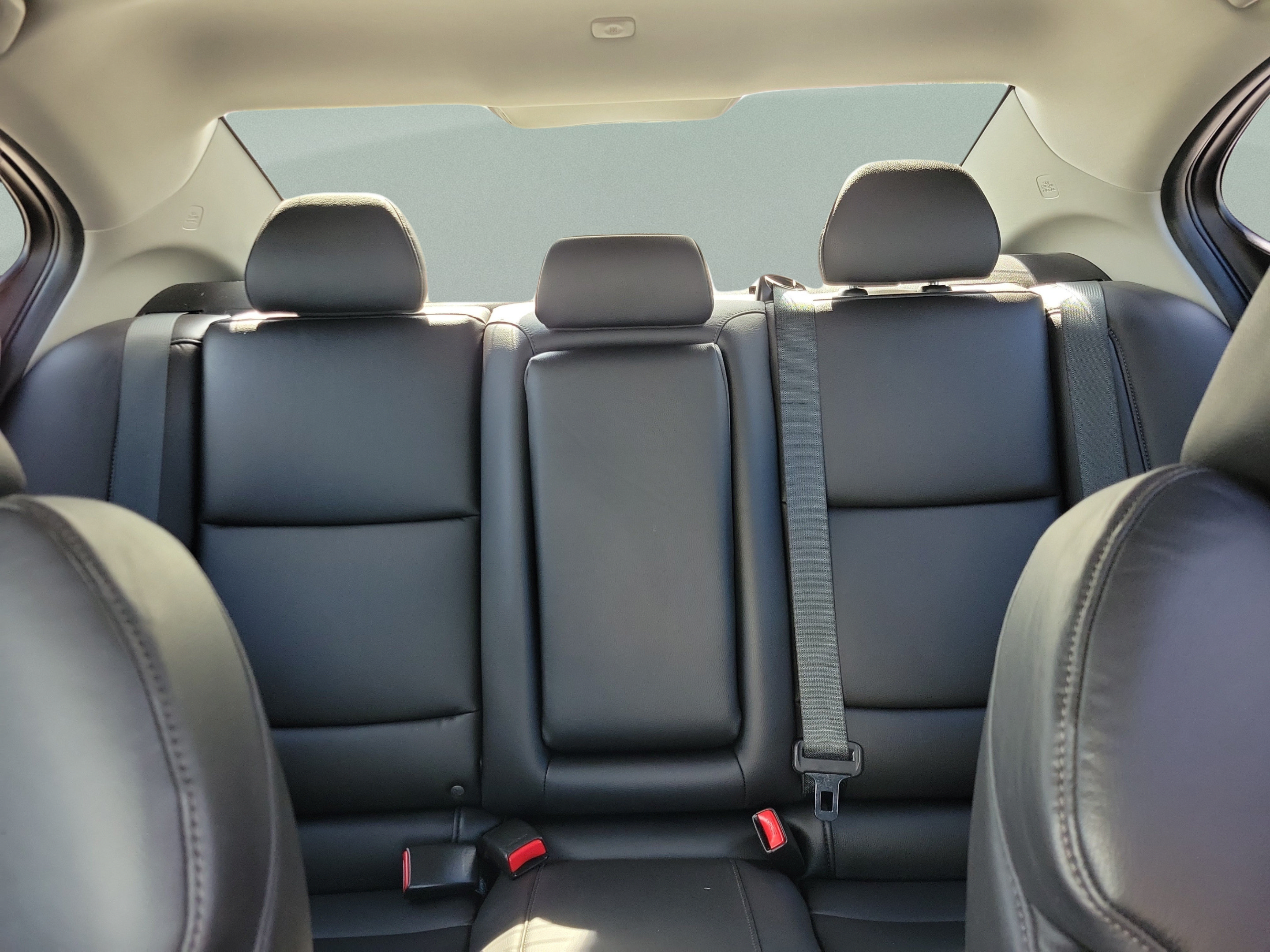 Used 2019 Acura TLX FWD image 9