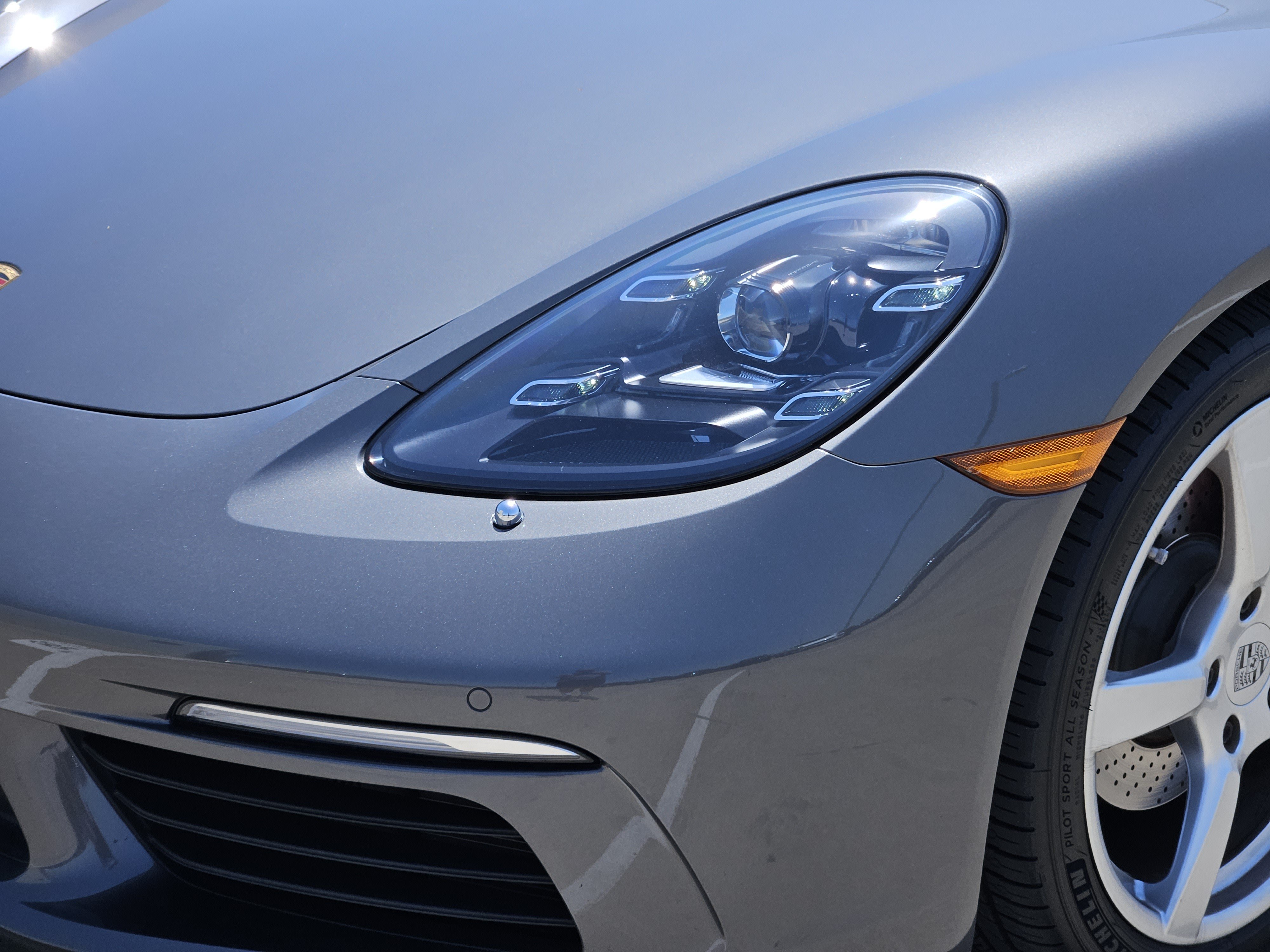 Certified 2022 Porsche 718 Cayman S RWD image 12