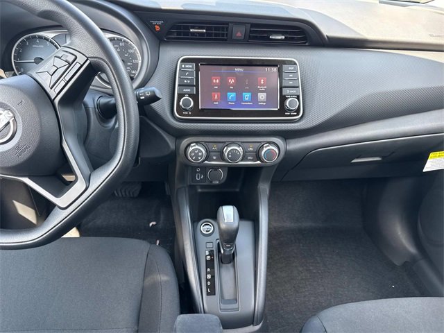 New 2025 Nissan Kicks Play S image 17