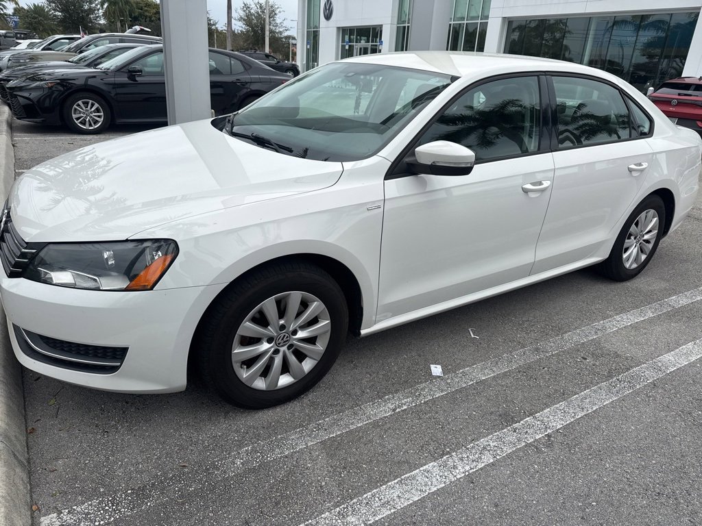 Used 2015 Volkswagen Passat 1.8T Wolfsburg Edition image 1