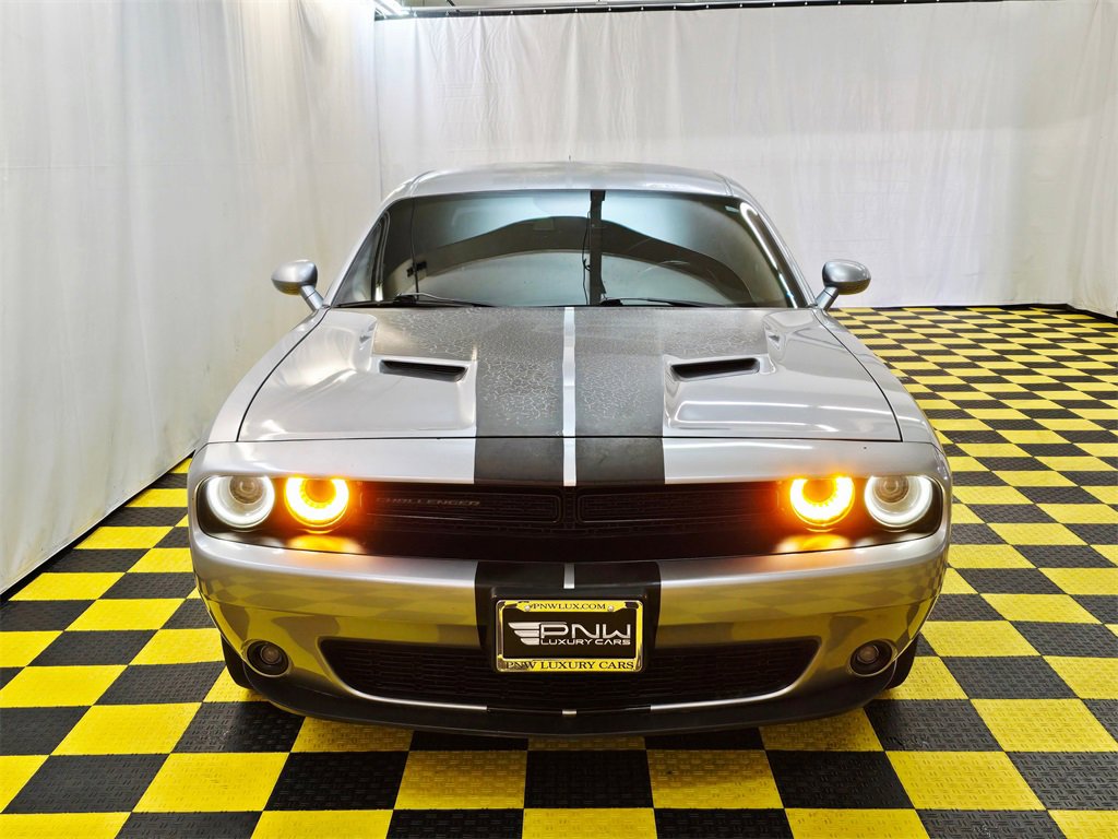 Used 2017 Dodge Challenger SXT w/ Blacktop Package image 8