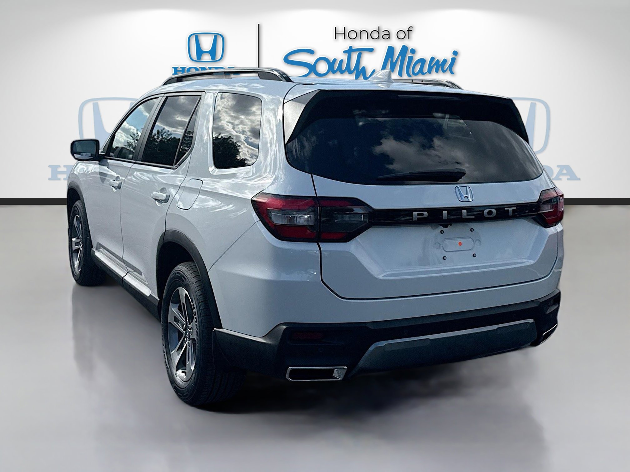 New 2026 Honda Pilot EX-L image 5