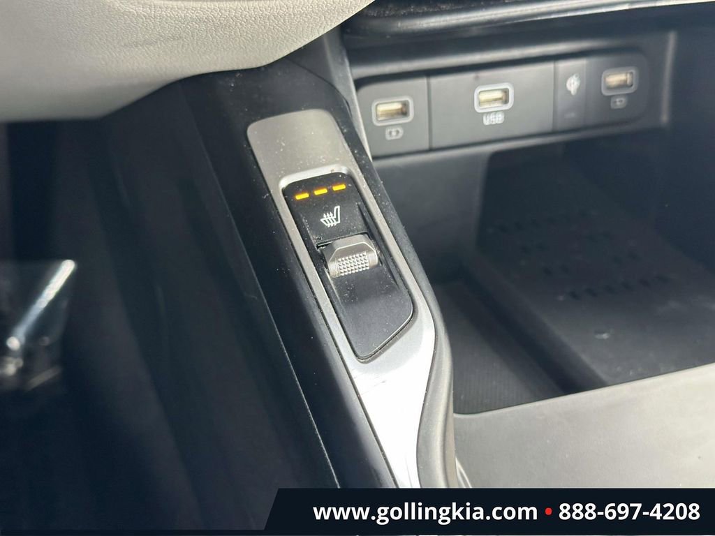 Certified 2023 Kia Sorento S w/ Panoramic Sunroof Package FWD image 29