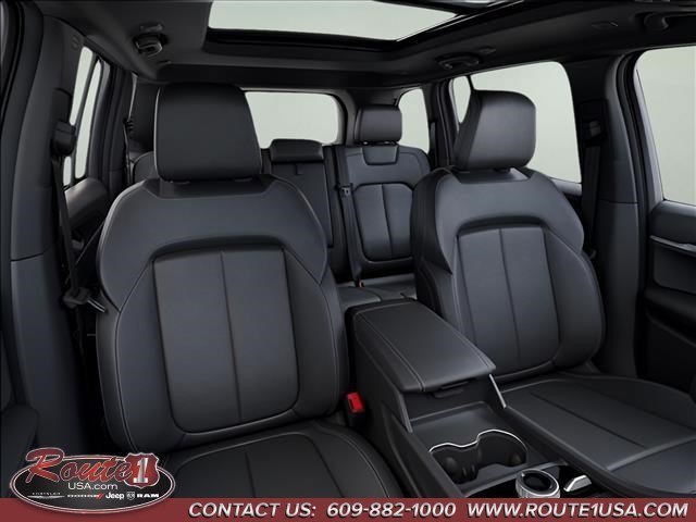 New 2027 Jeep Grand Cherokee Limited AWD/4WD image 17