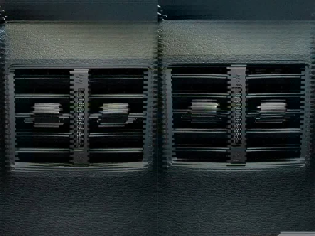 Used 2022 Mitsubishi Outlander ES image 16