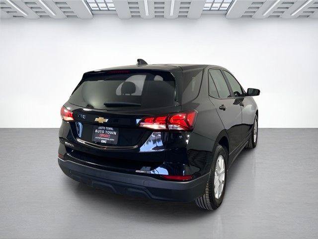 Used 2022 Chevrolet Equinox LS w/ LS Convenience Package FWD image 3