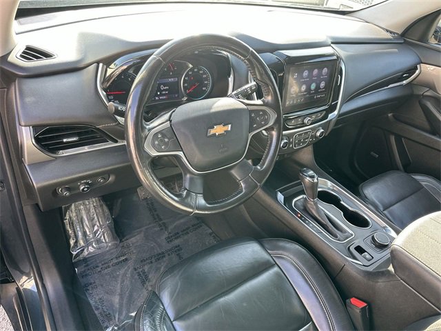Used 2020 Chevrolet Traverse LT w/ LT Premium Package image 9