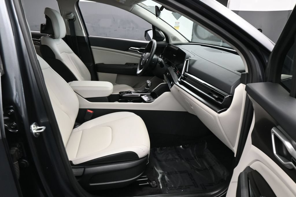 Used 2024 Kia Sportage EX FWD image 41