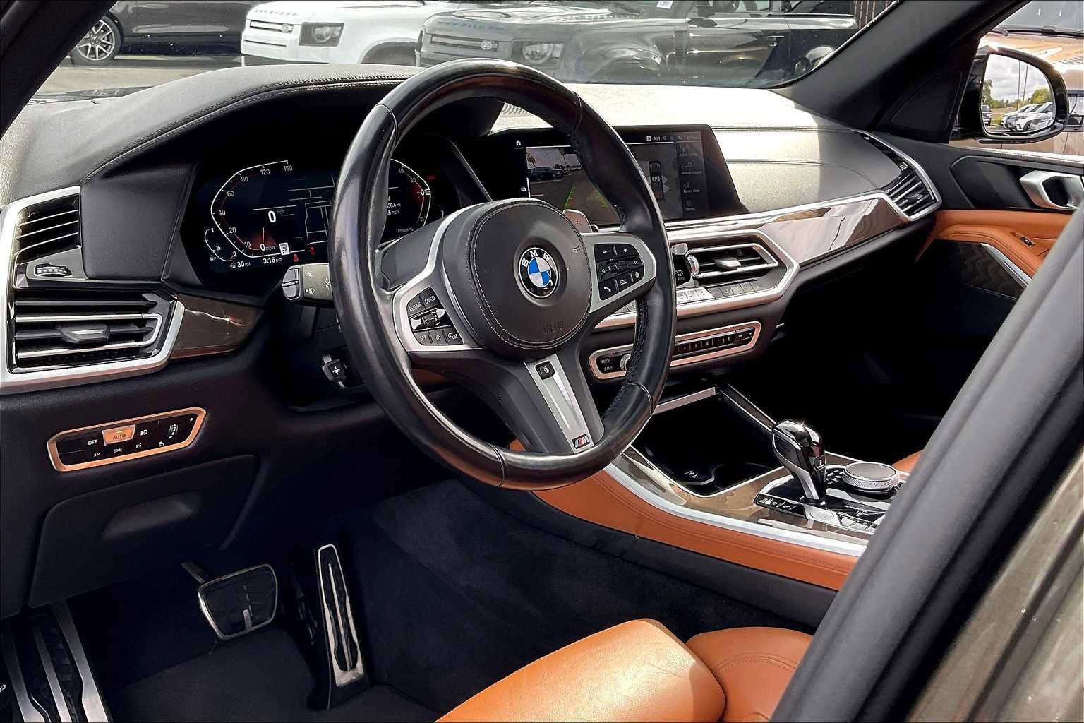 Used 2022 BMW X5 xDrive40i w/ M Sport Package image 17