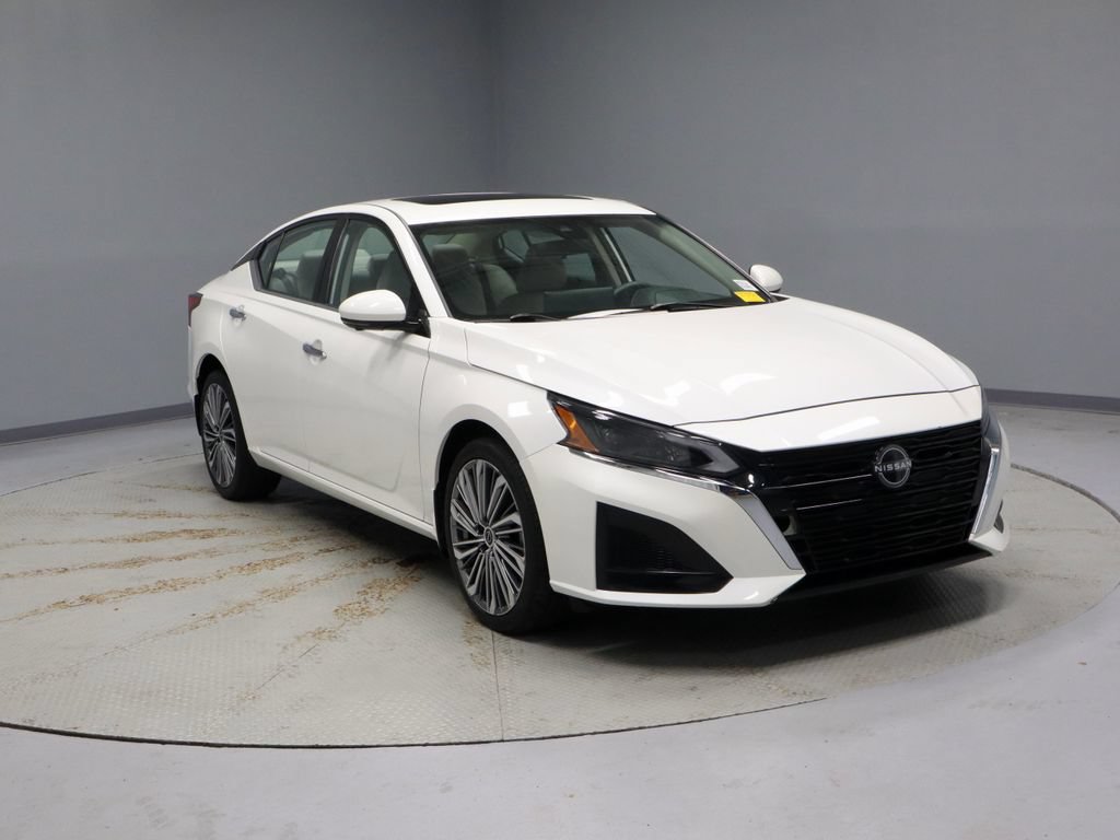 Certified 2024 Nissan Altima 2.5 SL