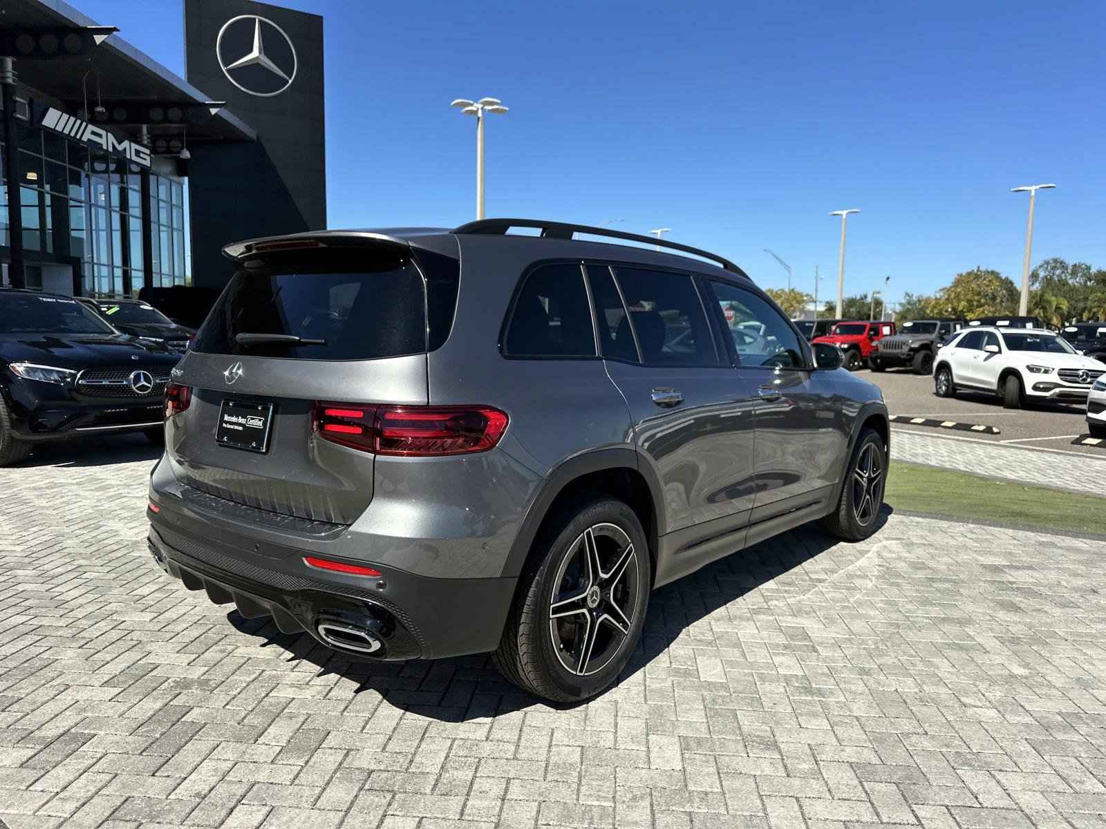Certified 2025 Mercedes-Benz GLB 250 image 4