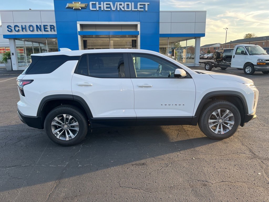 New 2025 Chevrolet Equinox LT w/ Safety and Technology Package image 7