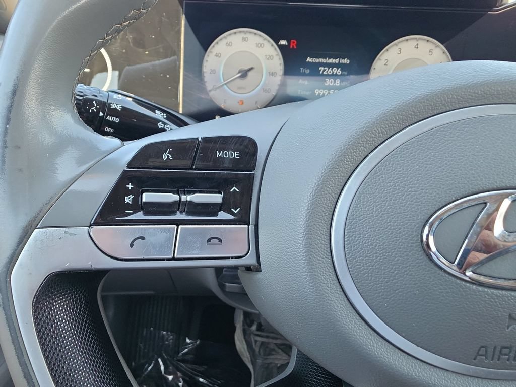 Used 2023 Hyundai Elantra SEL w/ Convenience Package FWD image 17
